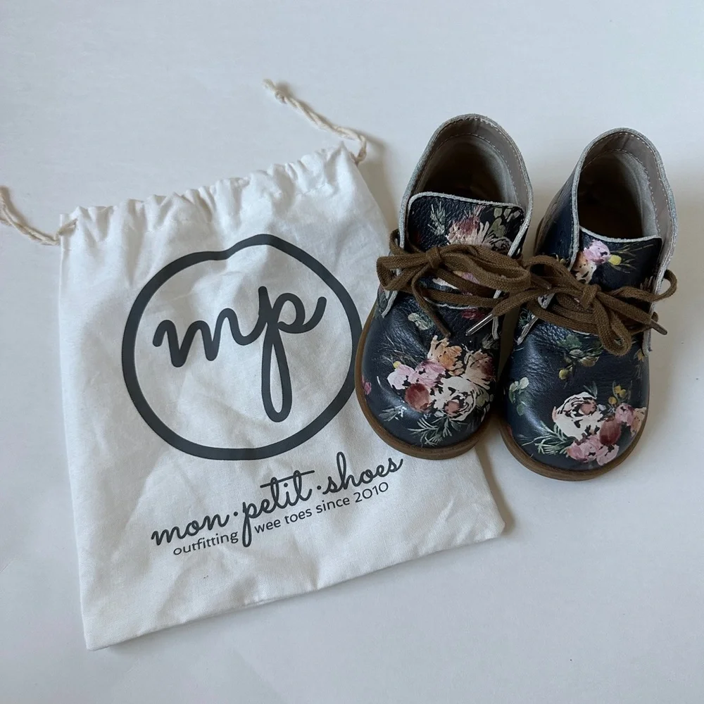 Size 6 WILDFLOWER BOUQUET Floral Oxford Chukka Mon Petit Shoes Boots Hard Soles